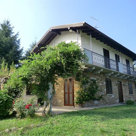 Casale Cadeloro Villa Nebbiuno Exteriör bild