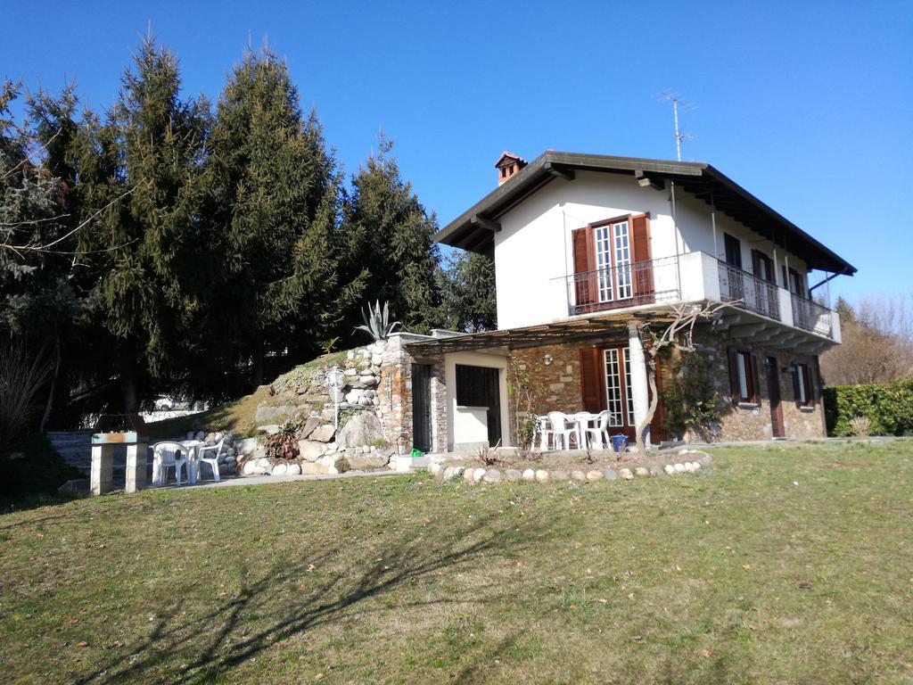 Casale Cadeloro Villa Nebbiuno Exteriör bild