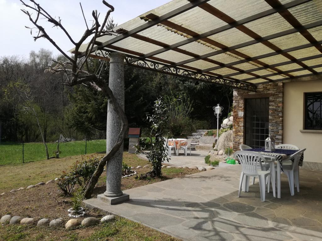 Casale Cadeloro Villa Nebbiuno Exteriör bild
